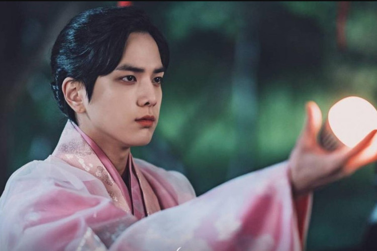 The Boyz'dan Younghoon İlk Solo Fan Toplantısını Düzenliyor, Takvimi ve Etkinliğin Yapılacağı Bölgeleri İnceleyin!